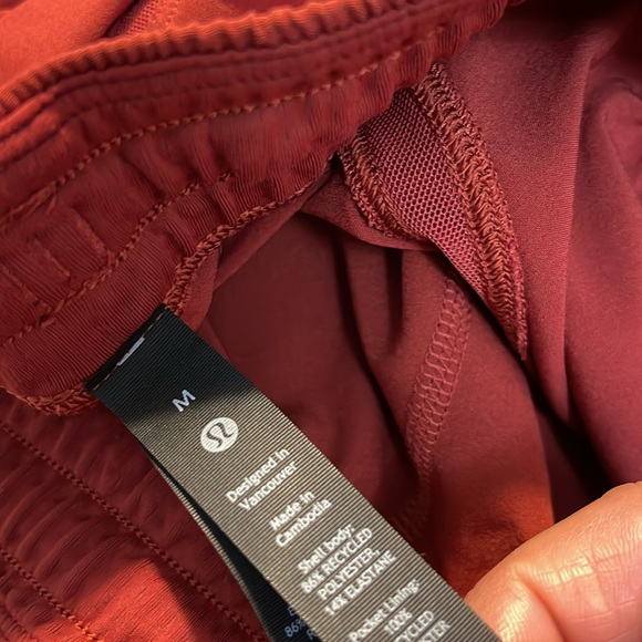 Lululemon Pace Breaker Linerless 7” - Picture 3 of 3